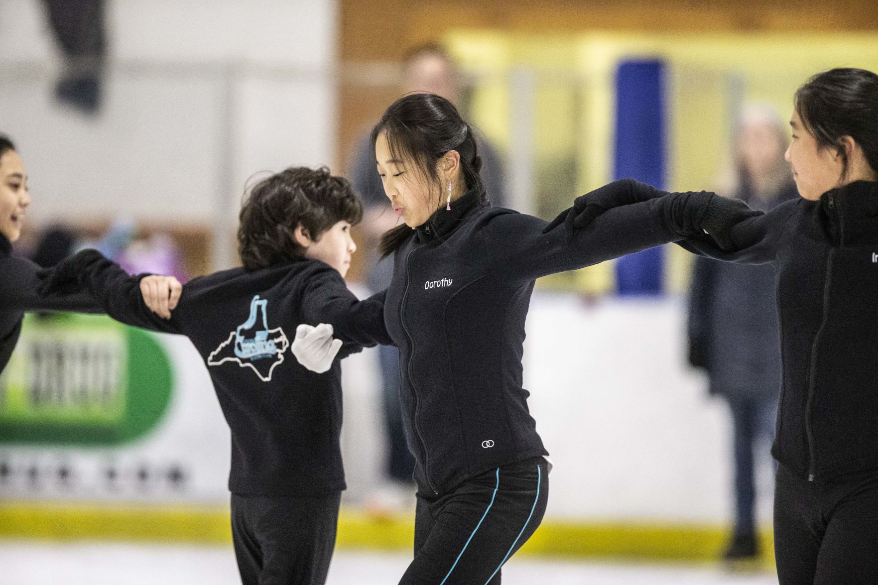 202001xx_nws_youth_skaters